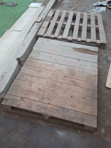 Parihuelas (pallets) De Madera 120cm *100cm En Buen Estado