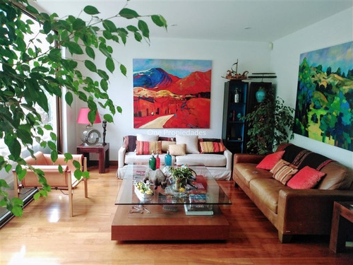 Imagen 1 de 30 de Casa En Venta De 5 Dorm. En Lo Barnechea