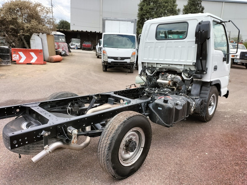 Isuzu 100 Elf 100