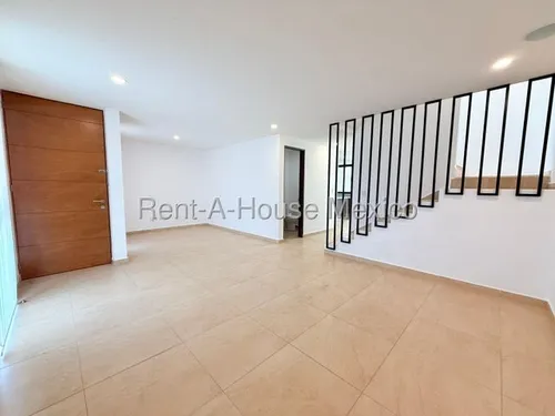 Casa En Renta En Zakia, Querétaro Sr