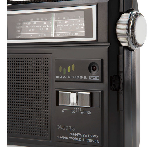 Radio Portatil Am Fm Enchufe O Pila Gran Parlante Winco 2004