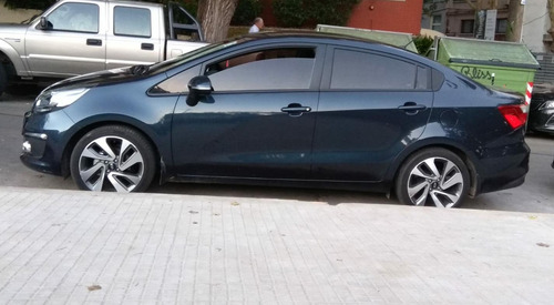 Imagen 1 de 4 de Traslados - Aeropuerto- Bodas -15 Años- Empresariales