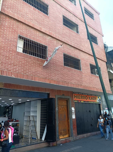 Imagen 12 de 14 de Se Vende Céntrico Edificio En La Avenida Independencia Los Teques
