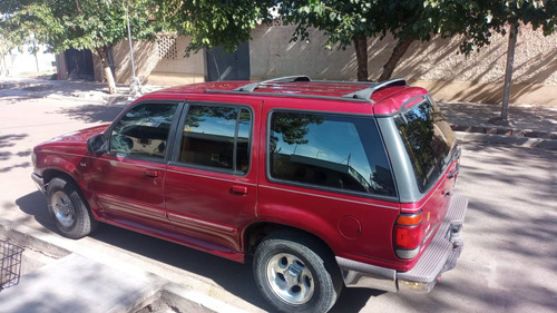 Ford Explorer 4.0 XLt 4x4