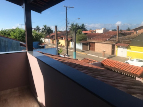 Excelente, Lindo E Bem Localizado, Sobrado 3 Dormitórios À 200 Metros Do Mar Em Itanhaém, Litoral Sul. $ 700.000 Financia