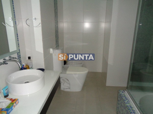 Imagen 16 de 30 de Pent House En Torre De Categoría
