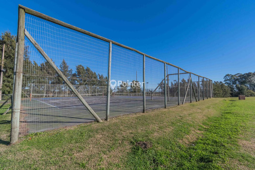 Venta De Casa En Colinas De Carrasco