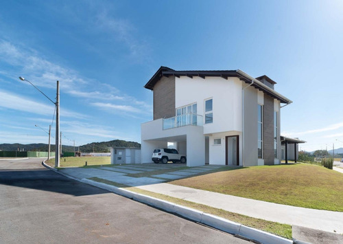 Imagem 1 de 13 de Casa Condomínio Caledônia - 0000046