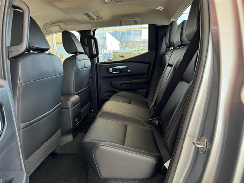 Mitsubishi Triton 2.4 BITURBO DIESEL CD HPE-S 4X4 AUTOMÁTICO