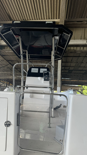 Catamarã 18 Pés Com Dois Motores De 60hp