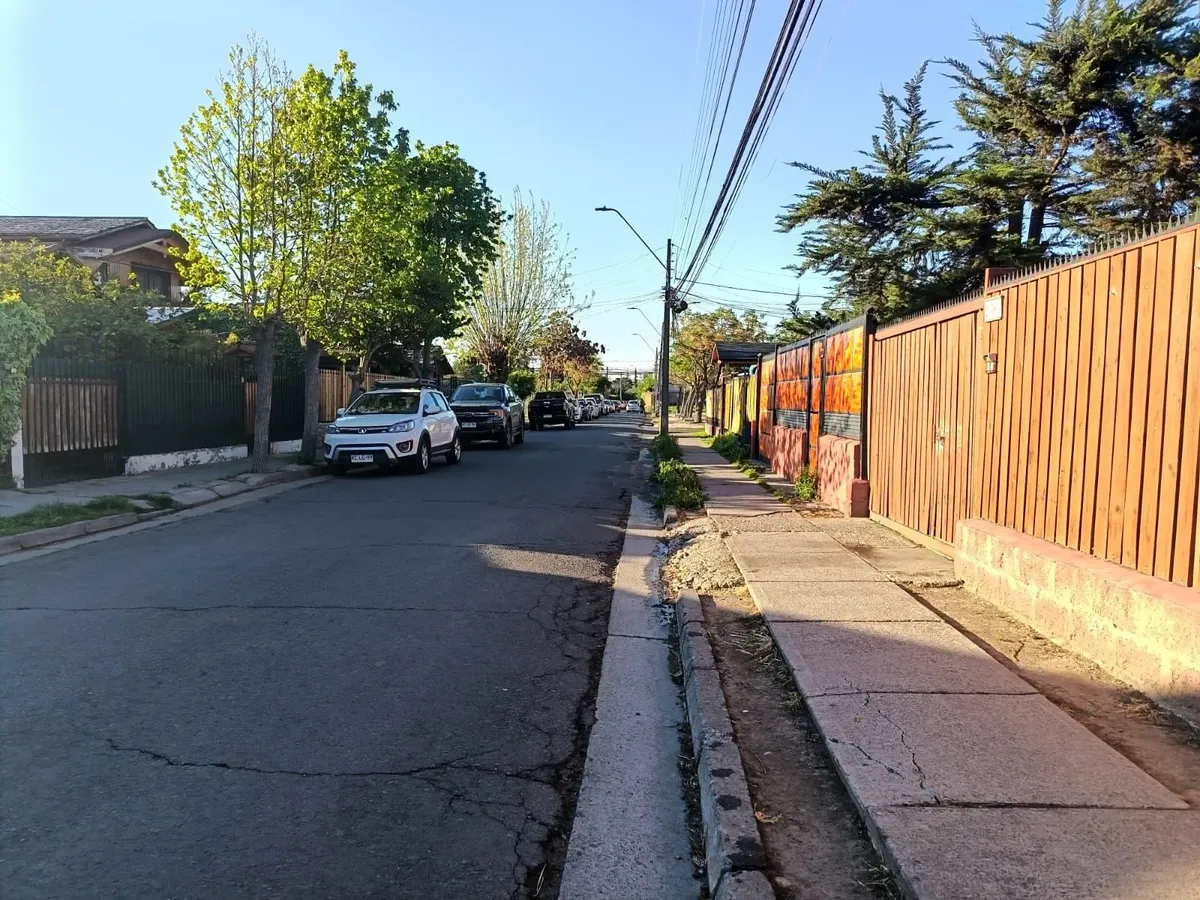 Imagen 2 de 13 de Casa Esquina En Venta A Pasos Del Metro Protectora