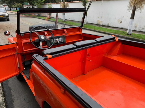 Land Rover Santana