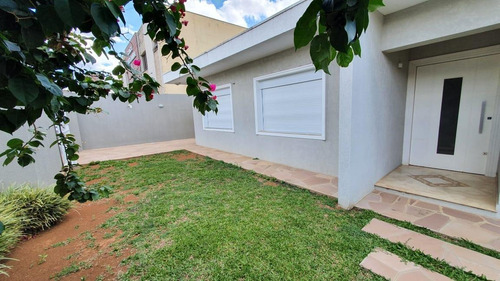 Casa Para Venda Em Guarapuava, Centro, 3 Dormitórios, 1 Suíte, 6 Vagas - _2-1118636