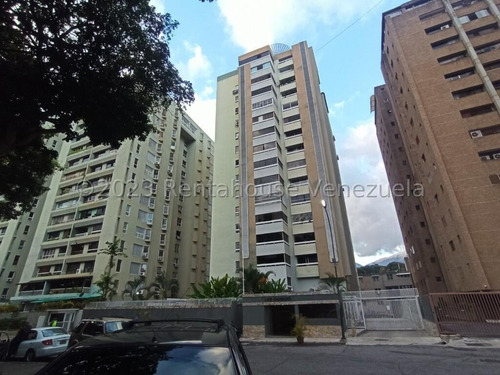 Apartamento En Venta  Urb. Santa Fe Norte Caracas. 24-24401 Yf