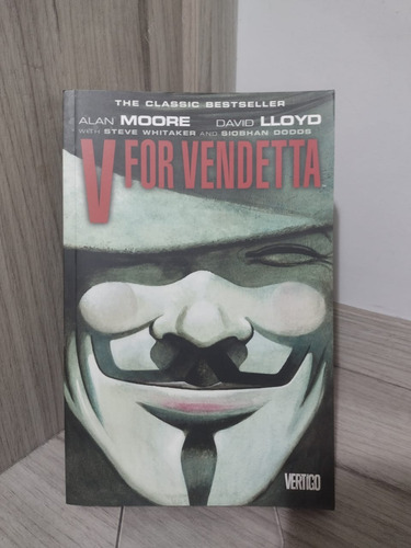 V For Vendetta - Alan Moore - Inglês (Usado)