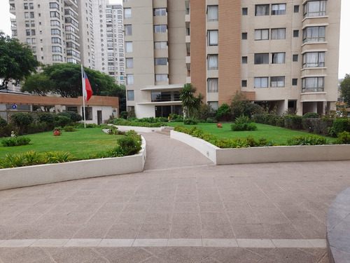 Excelente Ubicación Cerca De Mall Y Comercio