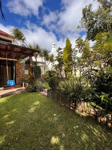 Imagen 24 de 30 de Vendo Hermosa Casa, Excelente Diseño Con Finos Acabados De Madera