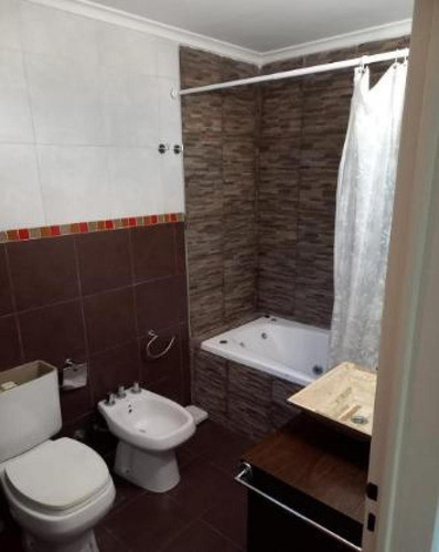 Departamento En Venta - 2 Dormitorios 2 Baños - 65mts2 - Tres De Febrero