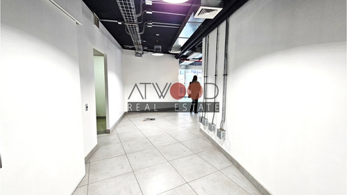 Oficina 166 M2 - Metro Los Leones A 1 Cuadra Edificio Leed