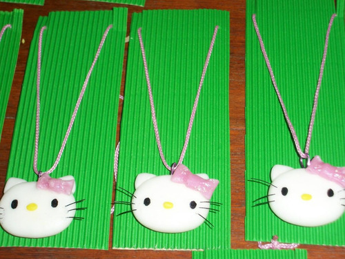 10 Souvenirs Kitty - Collar 