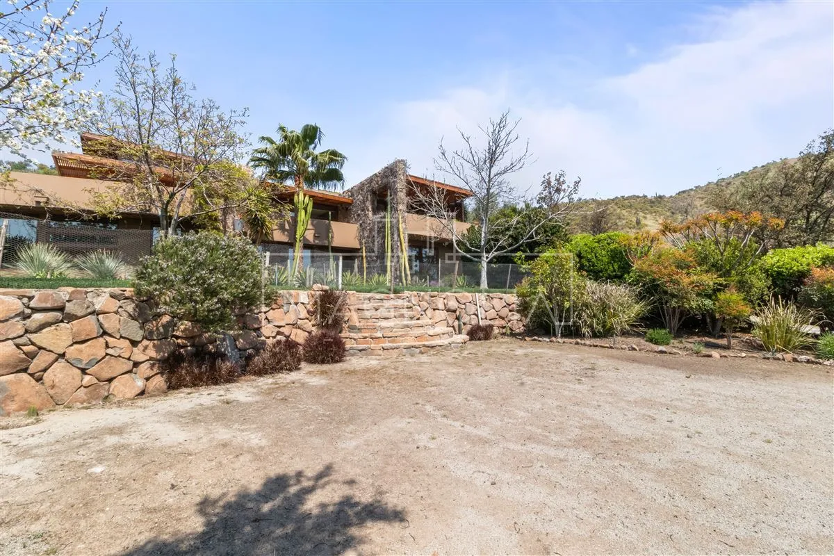 Imagen 3 de 29 de Casa En Venta De 5 Dorm. En Colina