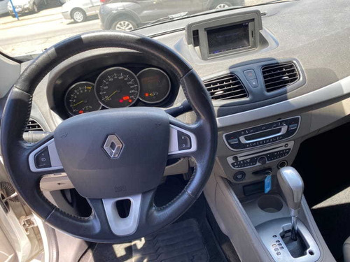 Imagem 10 de 11 de Renault Fluence Pri20a 2013