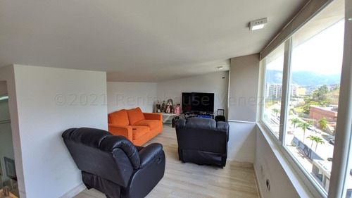Imagen 13 de 17 de Ph Apartamento En Venta En El Solar Del Hatillo, Caracas, Codigo: Mvg 21-18042