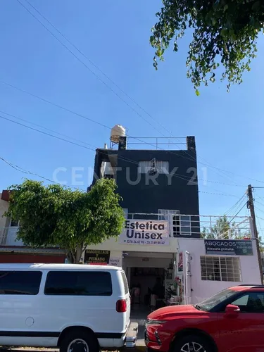 Casa En Venta Con Locales, Col. Lomas De Polanco, Guadalajara, Jalisco.