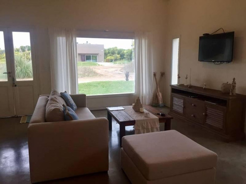Imagen 4 de 9 de Costa Esmeralda - Casa En Venta En Barrio Senderos