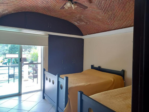 Casa En Renta Lomas De Cocoyoc (canarios)