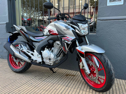 Imagen 2 de 9 de Honda Cb 250 Twister