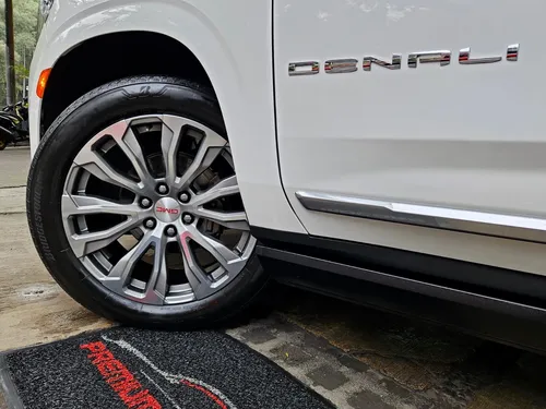 GMC Yukon 6.2 Denali 8 Vel Awd At