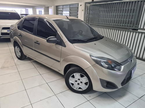 Imagem 3 de 9 de Ford Fiesta 1.0 Mpi Sedan 8v Flex 4p Manual