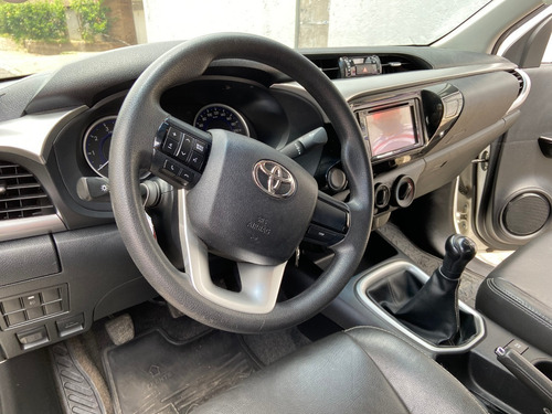 Toyota Hilux 2.4l 4x4