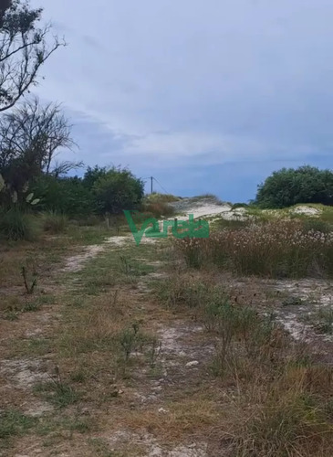 Terreno En Venta, Jaureguiberry A Metros De Playa