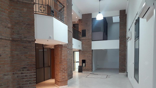 Oficinas Comerciales En Alquiler En Pesos Al Oficial - 1006 M2 En Monserrat - Caba