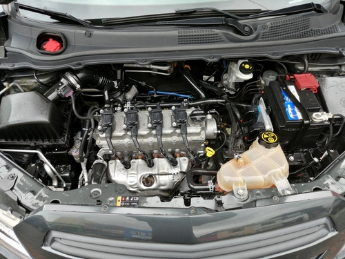 Imagem 12 de 13 de Chevrolet Onix Joye 1.0 Flex Mt 2019