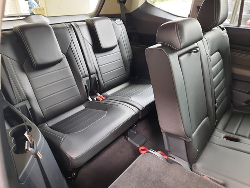 Imagen 10 de 18 de Volkswagen Teramont 3.6 7 Puestos 2023
