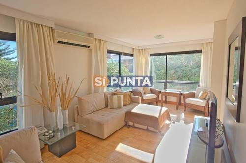 Imagen 1 de 18 de Apartamento De 3 Dormitorios En Playa Brava