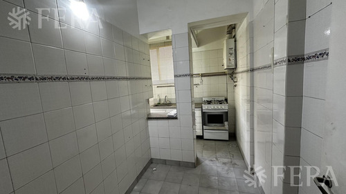 Venta De Departamento De 3 Ambientes En Flores
