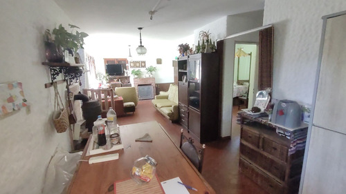 Casa 6 Amb. En Barrio El Cortijo, Malvinas Arg.