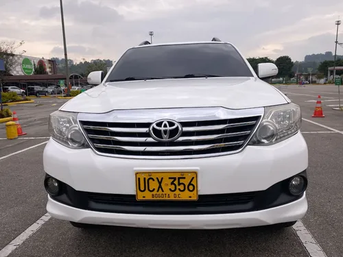 Toyota Fortuner 2.7 Sr5 4X2