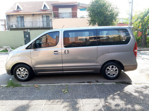 Imagen 8 de 18 de Hyundai H1 2015 2.4 Premium 1 175cv 4at