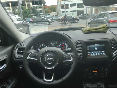Jeep Compass Sport At6