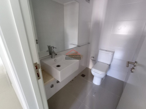 Apartamento En Zona Brava * 3 Dormitorios- Ref: 5358