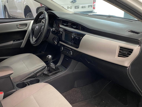 Imagen 10 de 15 de Toyota Corolla 1.8 Xei Mt