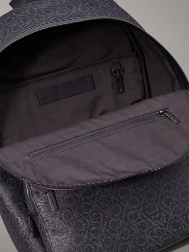 Mochilas Ck Must Round Negro Calvin Klein