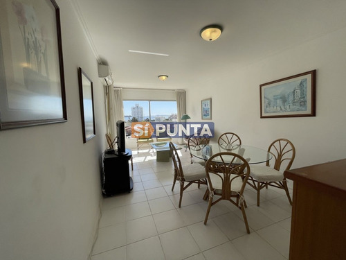 Imagen 5 de 18 de Apartamento En Alquiler - Brava