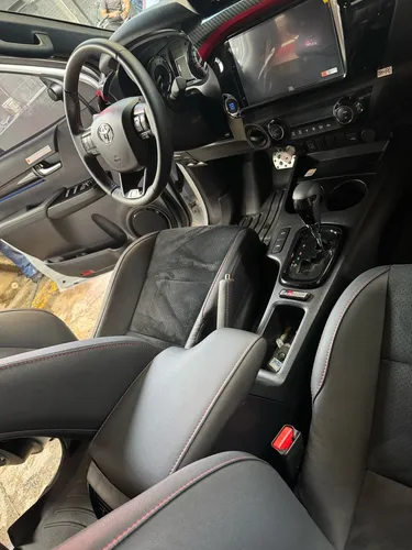 Toyota Hilux 2.8 Gr-S