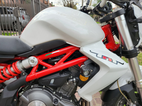 Benelli Tnt 300